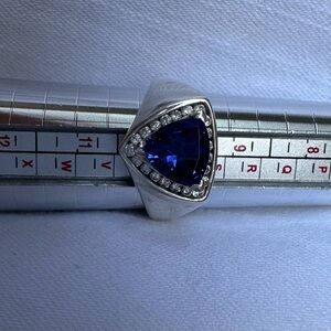 Vintage Sterling  Silver  925 and Blue Gemstone Ring size 10